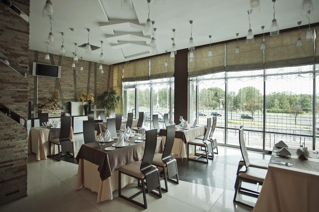 Victoria Hotel & Business Centre Minsk Bagian luar foto