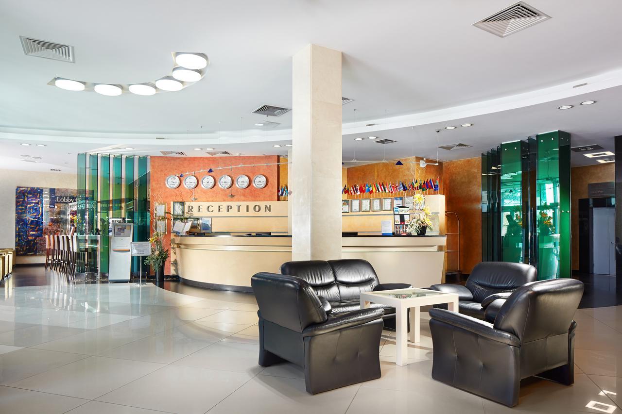 Victoria Hotel & Business Centre Minsk Bagian luar foto