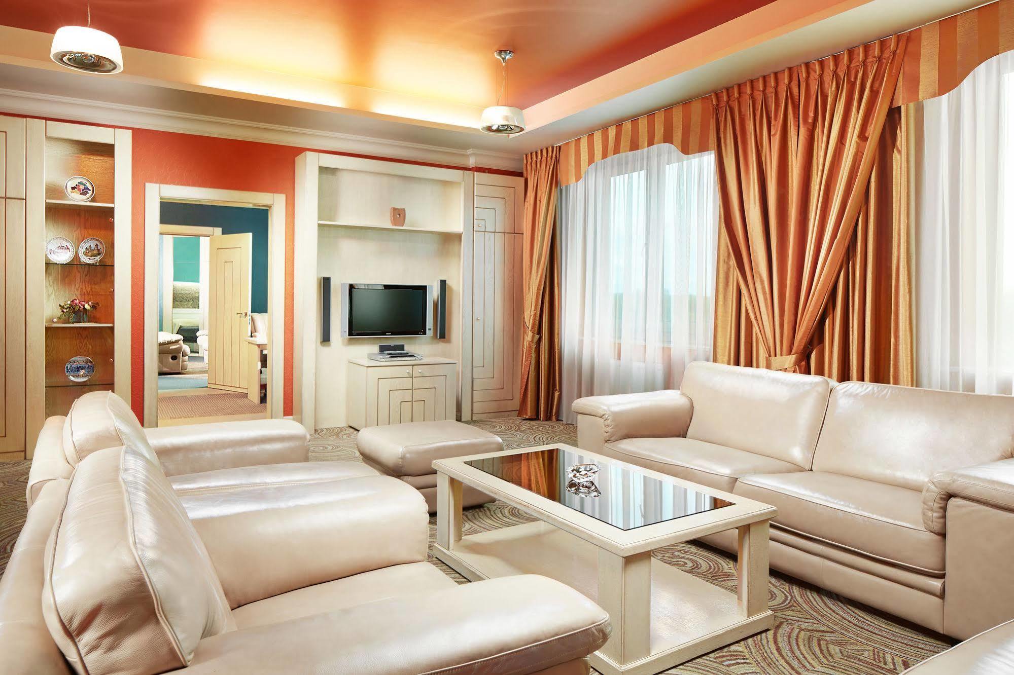 Victoria Hotel & Business Centre Minsk Bagian luar foto